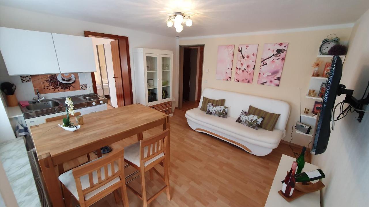 Ferienwohnung Im Moseltal Veldenz Exteriör bild