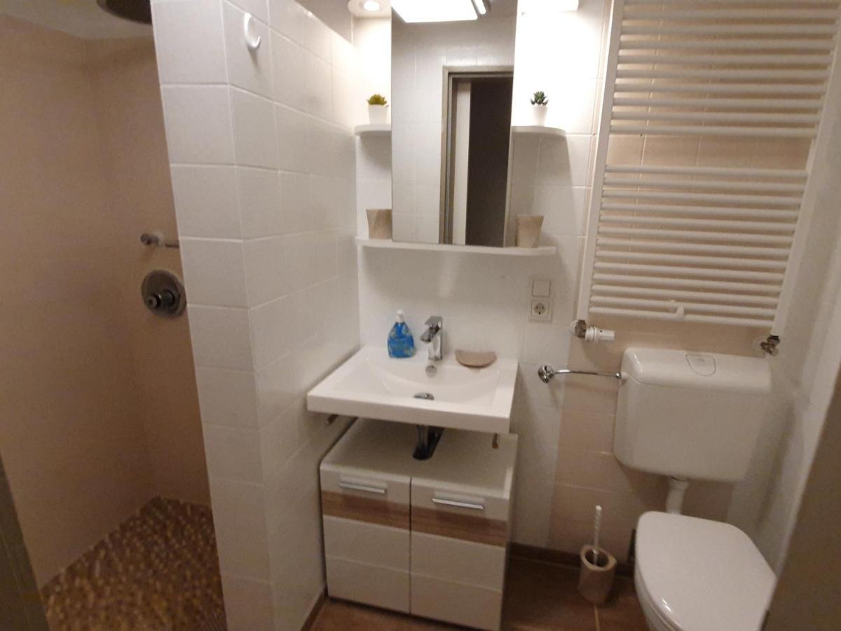 Ferienwohnung Im Moseltal Veldenz Exteriör bild
