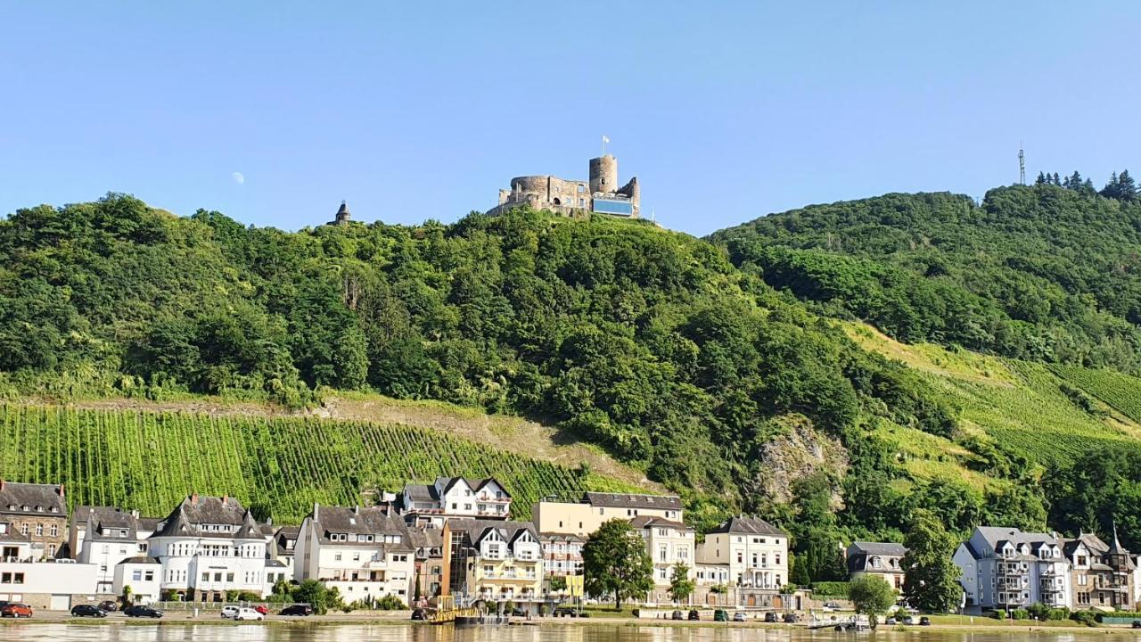 Ferienwohnung Im Moseltal Veldenz Exteriör bild